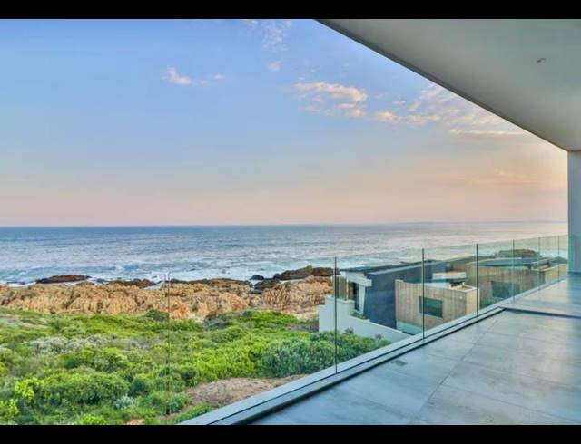 4 BEDROOM HOUSE FOR SALE IN PINNACLE POINT GOLF ESTATE